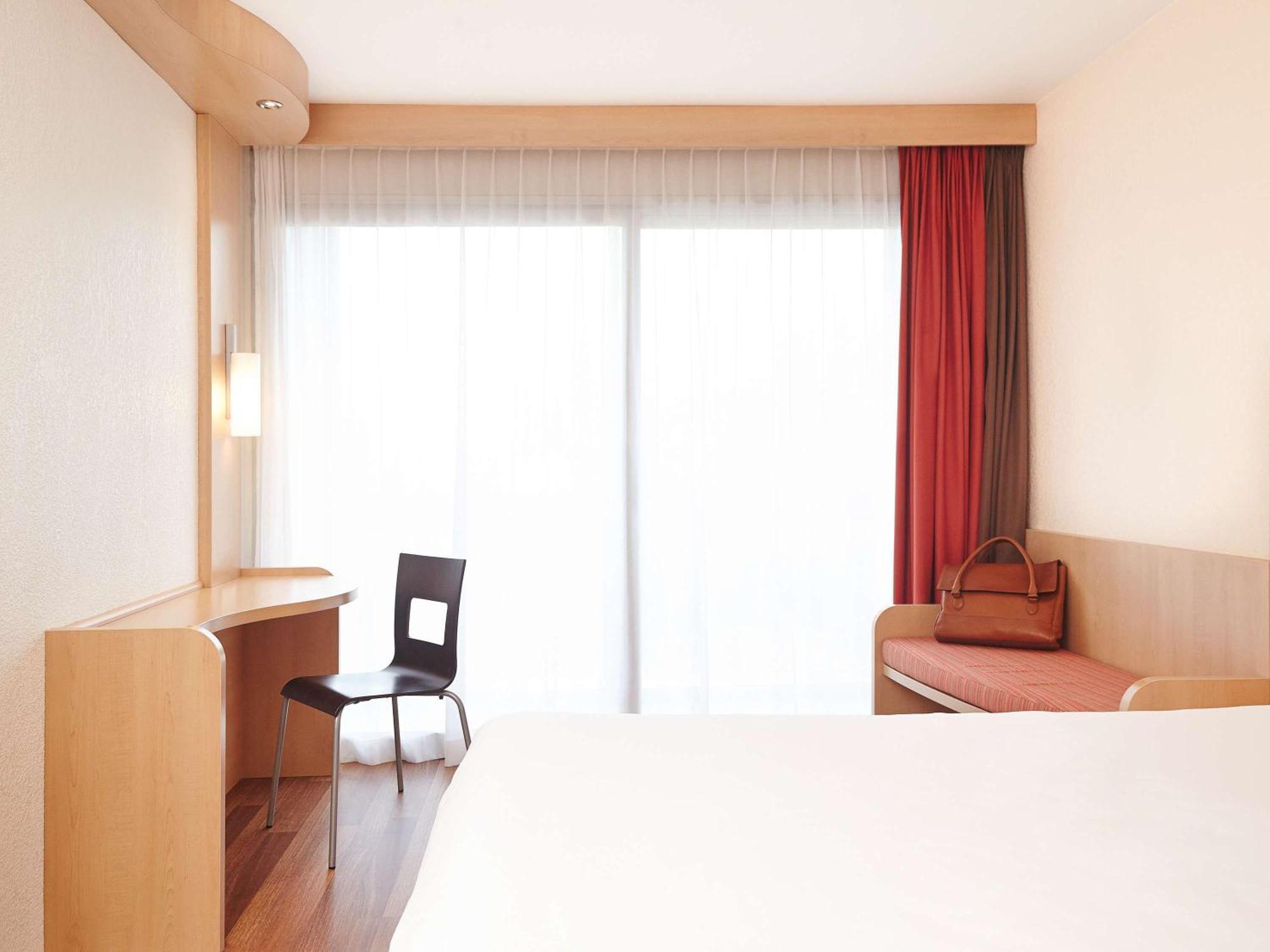 Ibis Cavaillon Portes Du Luberon Exteriör bild